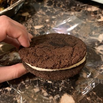 Homeroom Berkeley - Giant Oreo - Comfort Food Near Me - Berkeley, California Homeroom Berkeley - Giant Oreo - Comfort Food Near Me - Berkeley, California