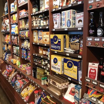 Cracker Barrel Old Country Store - Country store - American Near Me - Ottawa, Illinois