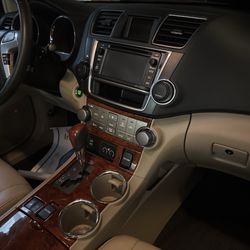 O.C.Detail - Interior front cabin