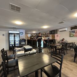 Angry German - Dining room