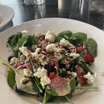 Rembrandts - Berry Salad - Breakfast & Brunch Near Me - Eagle, Idaho Rembrandts - Berry Salad - Breakfast & Brunch Near Me - Eagle, Idaho