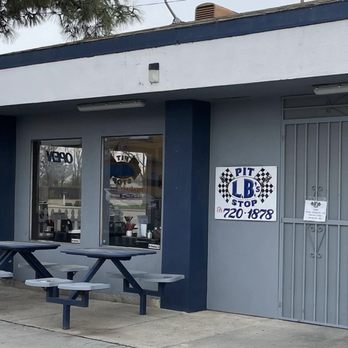 LB’s Pit Stop - Patio - Burgers Near Me - Fresno, California LB’s Pit Stop - Patio - Burgers Near Me - Fresno, California