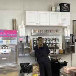 Daddy's Dairy - Over 200 flavors