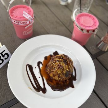 Parque 1055 - Loco Fried Ice cream - Wine Bars Near Me - Santa Paula, California