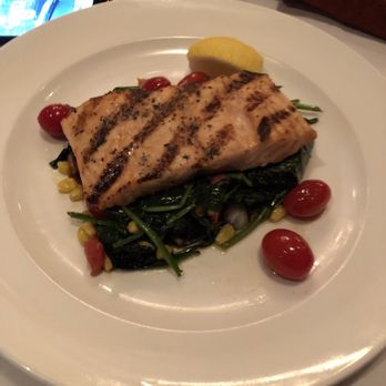 Mosaico - Salmone Alla Griglia - Italian Near Me - Mountainside, New Jersey