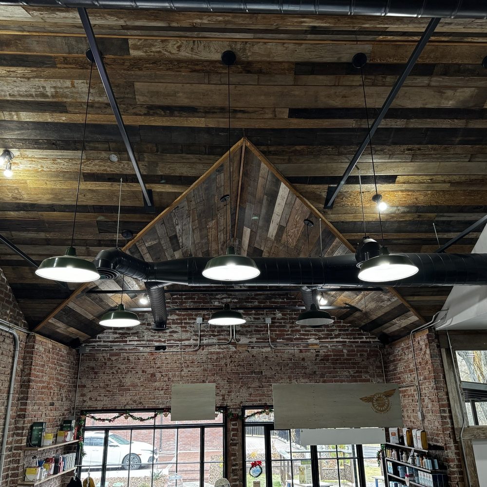 Hub Coffee Roasters - Good looking ceilings - Coffee Roasteries Near Me - Reno, Nevada Hub Coffee Roasters - Good looking ceilings - Coffee Roasteries Near Me - Reno, Nevada