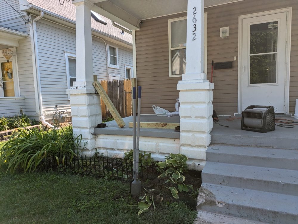 Slide of Smittys Do It all