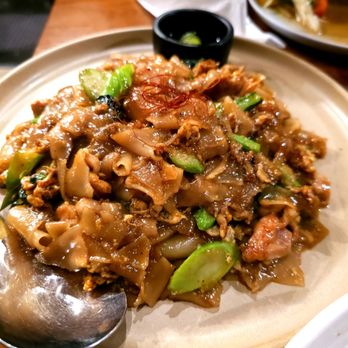 Hanuman Thai Eatery - Pad see ew with chicken - Thai Near Me - Costa Mesa, California