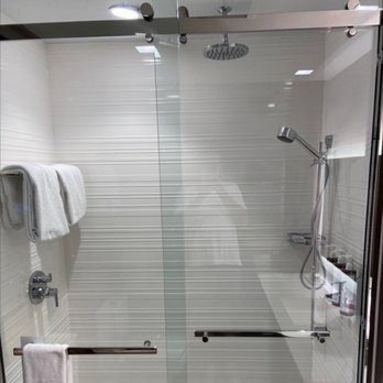 AC Hotel Columbus Downtown - Rainhead shower and shower wand. - Hotels Near Me - Columbus, Ohio AC Hotel Columbus Downtown - Rainhead shower and shower wand. - Hotels Near Me - Columbus, Ohio
