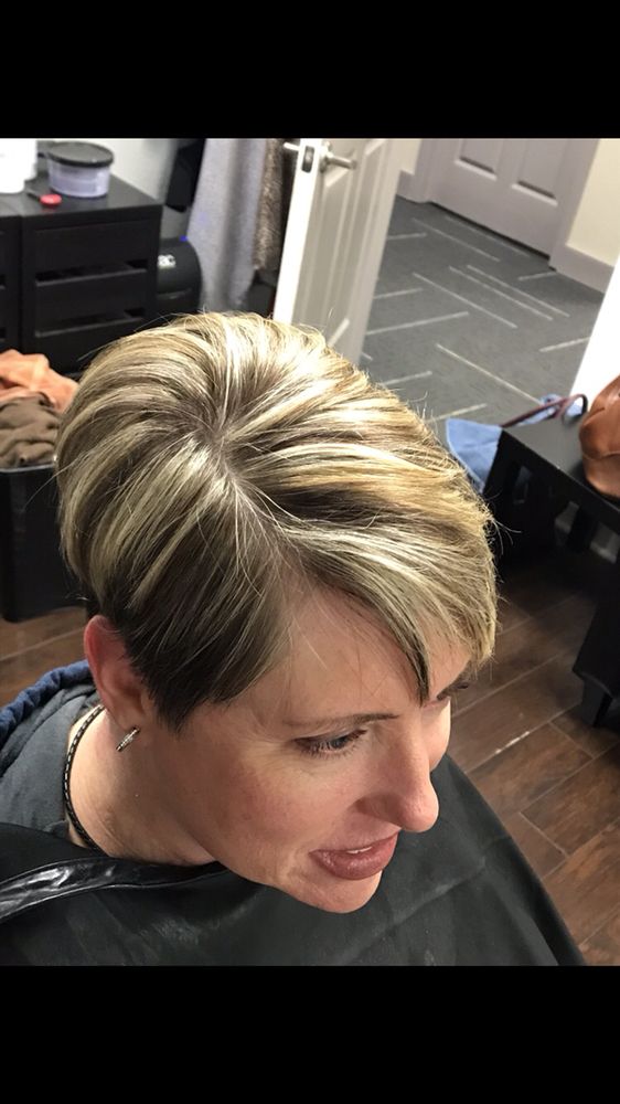 Bliss Salon by Vicky Logo