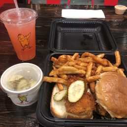 Got the #3 Omg I love both the slider and the one tender on the bread. Thank you for letting me get my boyfriend's pickles on the side! Got the #3 Omg I love both the slider and the one tender on the bread. Thank you for letting me get my boyfriend's pickles on the side!