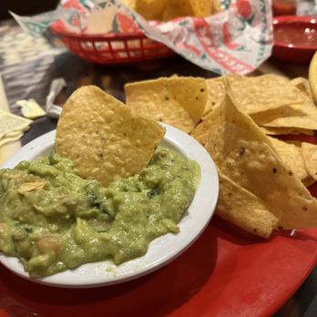 Hacienda Fuentes - Guacamole. - Mexican Near Me - Pekin, Illinois Hacienda Fuentes - Guacamole. - Mexican Near Me - Pekin, Illinois