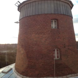Mercure Halle Leipzig - Die alte Windmühle. Darin: Hochzeitssuite und Bar.