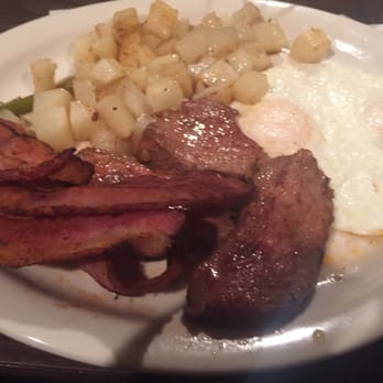 Taylor's Cafe - Tri-tip breakfast platter and a side of bacon - Mexican Near Me - Chino, California Taylor's Cafe - Tri-tip breakfast platter and a side of bacon - Mexican Near Me - Chino, California