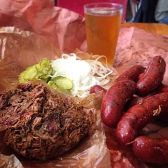 Franklin Barbecue - Chopped beef and sausages - Barbeque Near Me - Austin, Texas Franklin Barbecue - Chopped beef and sausages - Barbeque Near Me - Austin, Texas