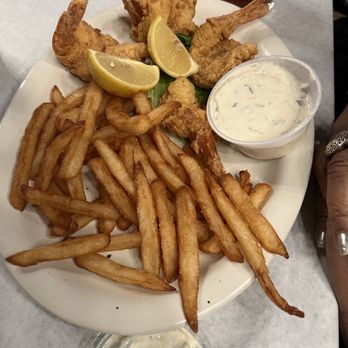Pompano's Seafood House - Shrimp - Seafood Near Me - Corpus Christi, Texas