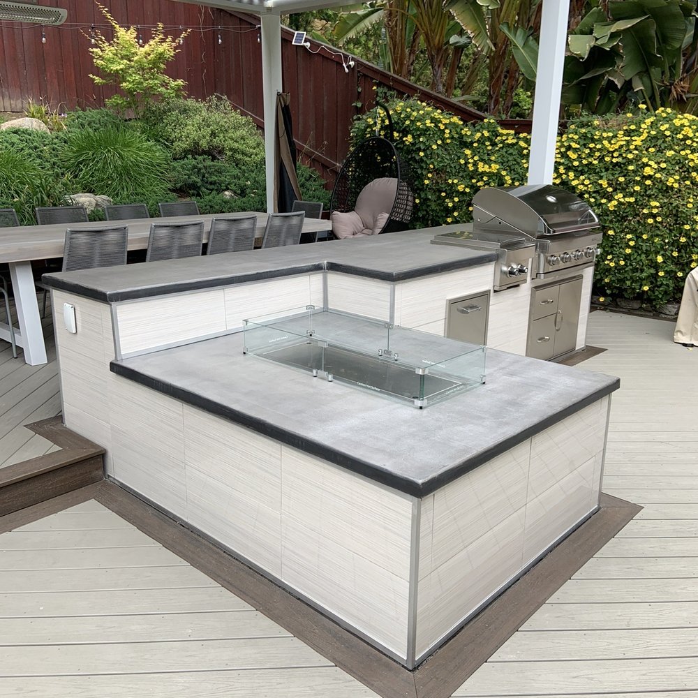 MG Construction & Decks - After the completion of the outdoor kitchen by others with deck. - Patio Coverings Near Me - West Hollywood, California MG Construction & Decks - After the completion of the outdoor kitchen by others with deck. - Patio Coverings Near Me - West Hollywood, California