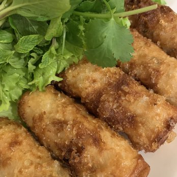 Hoa Binh Restaurant - Egg roll appetizer - Vietnamese Near Me - Garden Grove, California