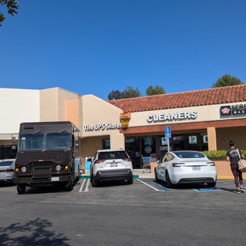 The UPS Store - Shipping Centers Near Me - Diamond Bar, California