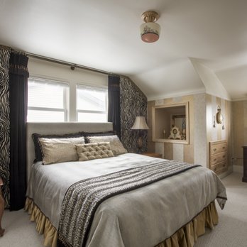 Crystal's View - Rossini suite - Bed & Breakfast Near Me - North Vancouver, British Columbia