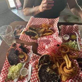 Round Corner Tavern - Dive Bars Near Me - Sacramento, California Round Corner Tavern - Dive Bars Near Me - Sacramento, California