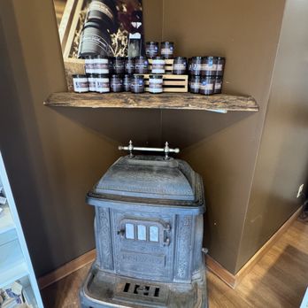 Dean's Sweets - Chocolatiers & Shops Near Me - Portland, Maine