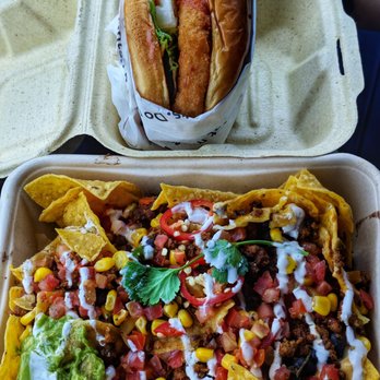 Veggie Grill by Next Level - Southwestern Nachos & Crispy Buffalo Chickin Sandwich - Vegan Near Me - Pasadena, California Veggie Grill by Next Level - Southwestern Nachos & Crispy Buffalo Chickin Sandwich - Vegan Near Me - Pasadena, California