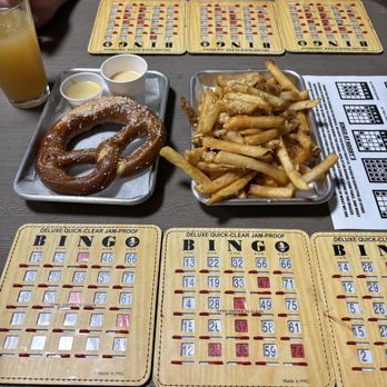 Hooby’s Brewing - Garlic fries and pretzels! - Breweries Near Me - Winters, California