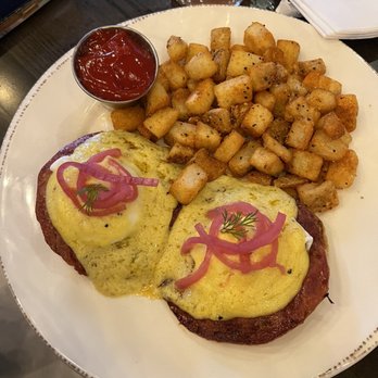 The Oakmont - Eggs Benedict - American Near Me - Indianapolis, Indiana The Oakmont - Eggs Benedict - American Near Me - Indianapolis, Indiana