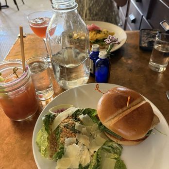 Hillside Farmacy - New American Near Me - Austin, Texas