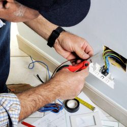 Lazarski Electrical
