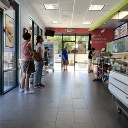 Everyone waiting for their order . :( Everyone waiting for their order . :(