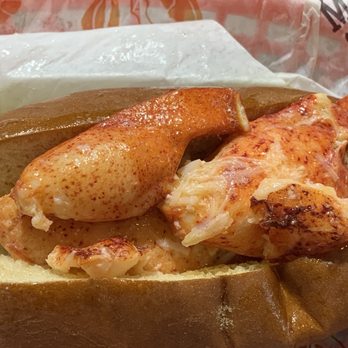 Mason's Famous Lobster Rolls - Seattle - *Connecticut Roll close up - Seafood Near Me - Seattle, Washington Mason's Famous Lobster Rolls - Seattle - *Connecticut Roll close up - Seafood Near Me - Seattle, Washington