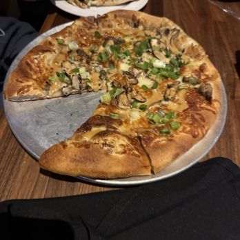 Yard House - I think this was the truffle pizza? I might be wrong tho lol - New American Near Me - Northridge, California