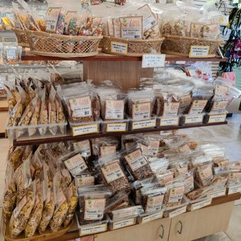 Lin's Hawaiian Snacks - Mochi crunch is also known as arare - Bubble Tea Near Me - Honolulu, Hawaii