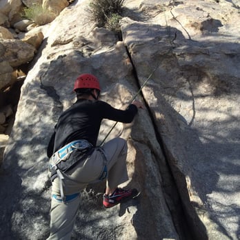 Cliffhanger Guides - Climbing Near Me - Joshua Tree, California Cliffhanger Guides - Climbing Near Me - Joshua Tree, California