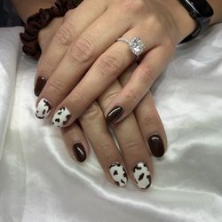 Tips Toes & Tony Nail Bar