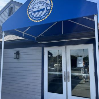 Pilot House - Seafood Near Me - Sandwich, Massachusetts