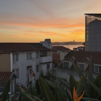 Memmo Alfama - What a view! - Hotels Near Me - Lisbon, 11