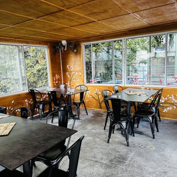 Ayat - Brooklyn - Rooftop seating - Middle Eastern Near Me - Brooklyn, New York