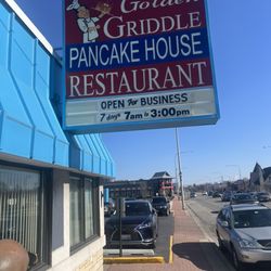 Golden Griddle Pancake House - Outside Signage