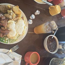 Family style breakfast