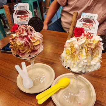 Spiked Rich Nitrogen Ice Cream - Double douse of Nutella and we got an extra shot of alcohol too. - Ice Cream & Frozen Yogurt Near Me - Doral, Florida Spiked Rich Nitrogen Ice Cream - Double douse of Nutella and we got an extra shot of alcohol too. - Ice Cream & Frozen Yogurt Near Me - Doral, Florida