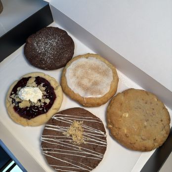 Crave Cookies - Cookies - Desserts Near Me - Chicago, Illinois Crave Cookies - Cookies - Desserts Near Me - Chicago, Illinois