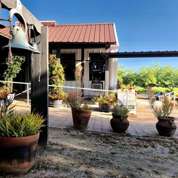 Hatfield Creek Winery - Tasting room - Wine Tasting Room Near Me - Ramona, California