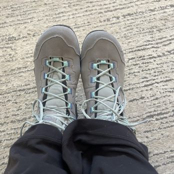 REI - Hiking Near Me - Denver, Colorado