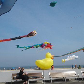 Hooters - American Near Me - Ocean City, Maryland