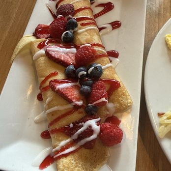 Ramblin roads - Mixed berry crepes - American Near Me - Salt Lake City, Utah Ramblin roads - Mixed berry crepes - American Near Me - Salt Lake City, Utah