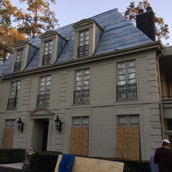 Integrity Roofing Pros - Pippin Construction - About to start installing shingles - Roofing Near Me - Houston, Texas Integrity Roofing Pros - Pippin Construction - About to start installing shingles - Roofing Near Me - Houston, Texas