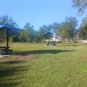 Arlington Paw Park - Backup dog park - Dog Parks Near Me - Sarasota, Florida Arlington Paw Park - Backup dog park - Dog Parks Near Me - Sarasota, Florida